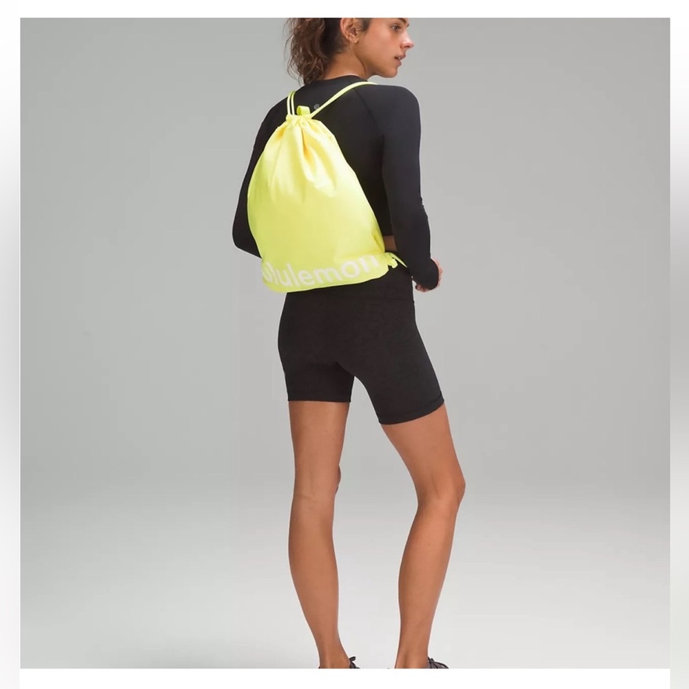 NWT Lululemon drawstring bag